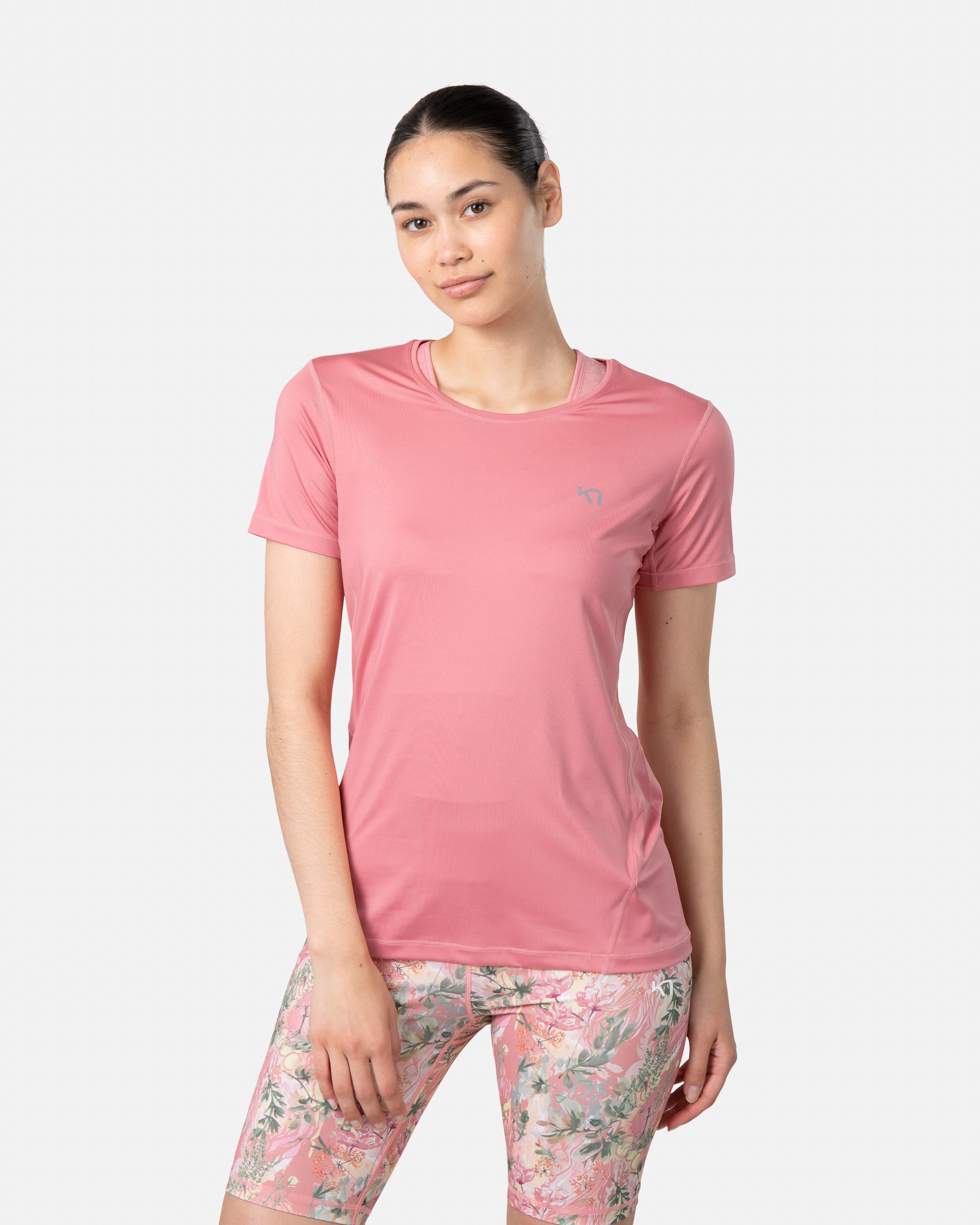 Kari Traa Women&#x27;s Nora 2.0 Tee Pastel Dusty Pink | Buy Kari Traa Women&#x27;s Nora 2.0 Tee Pastel Dusty Pink here | Outnorth