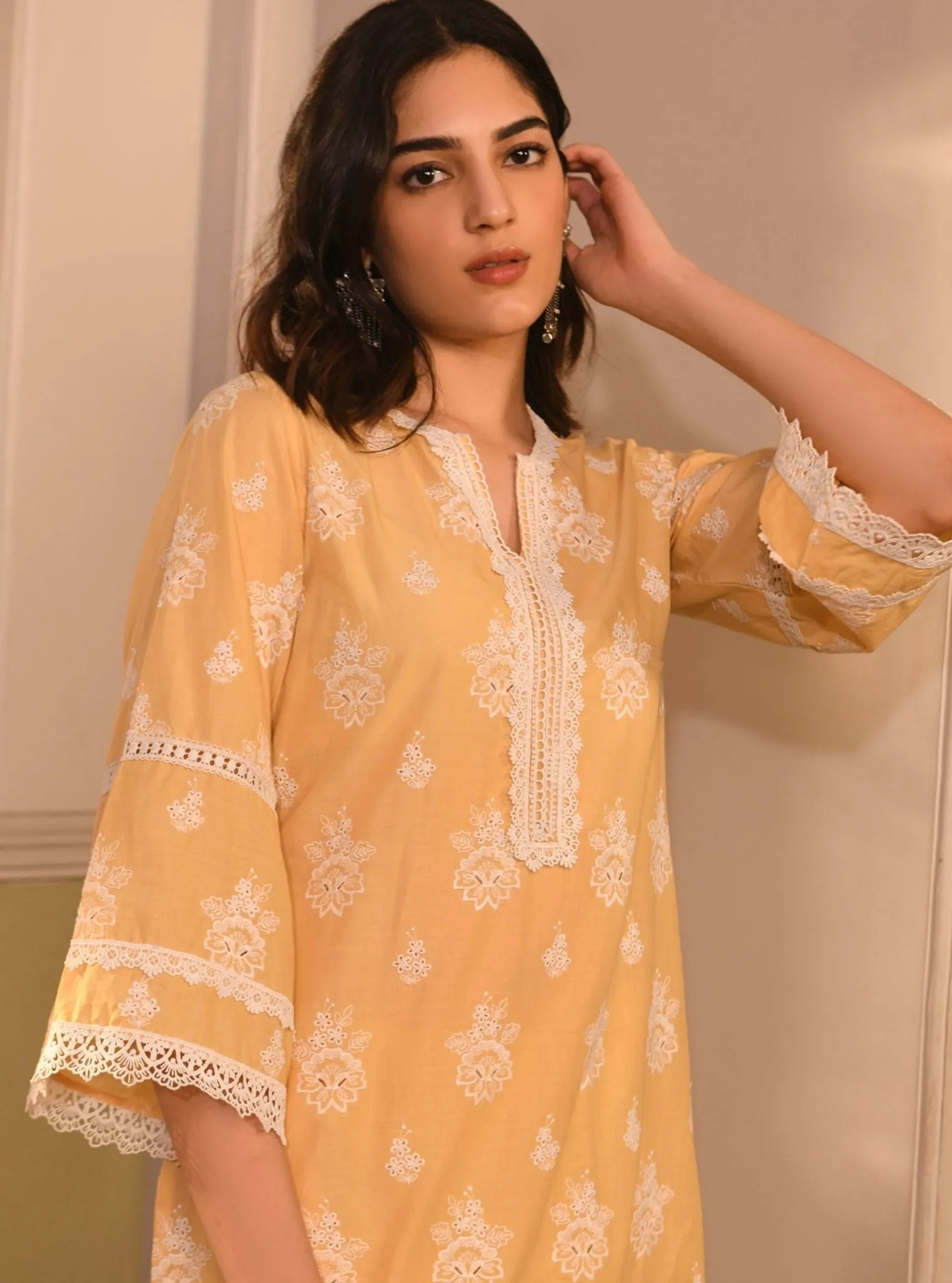 Mulmul Cotton Genia Yellow Kurta With Mulmul Cotton Genia Yellow Pant