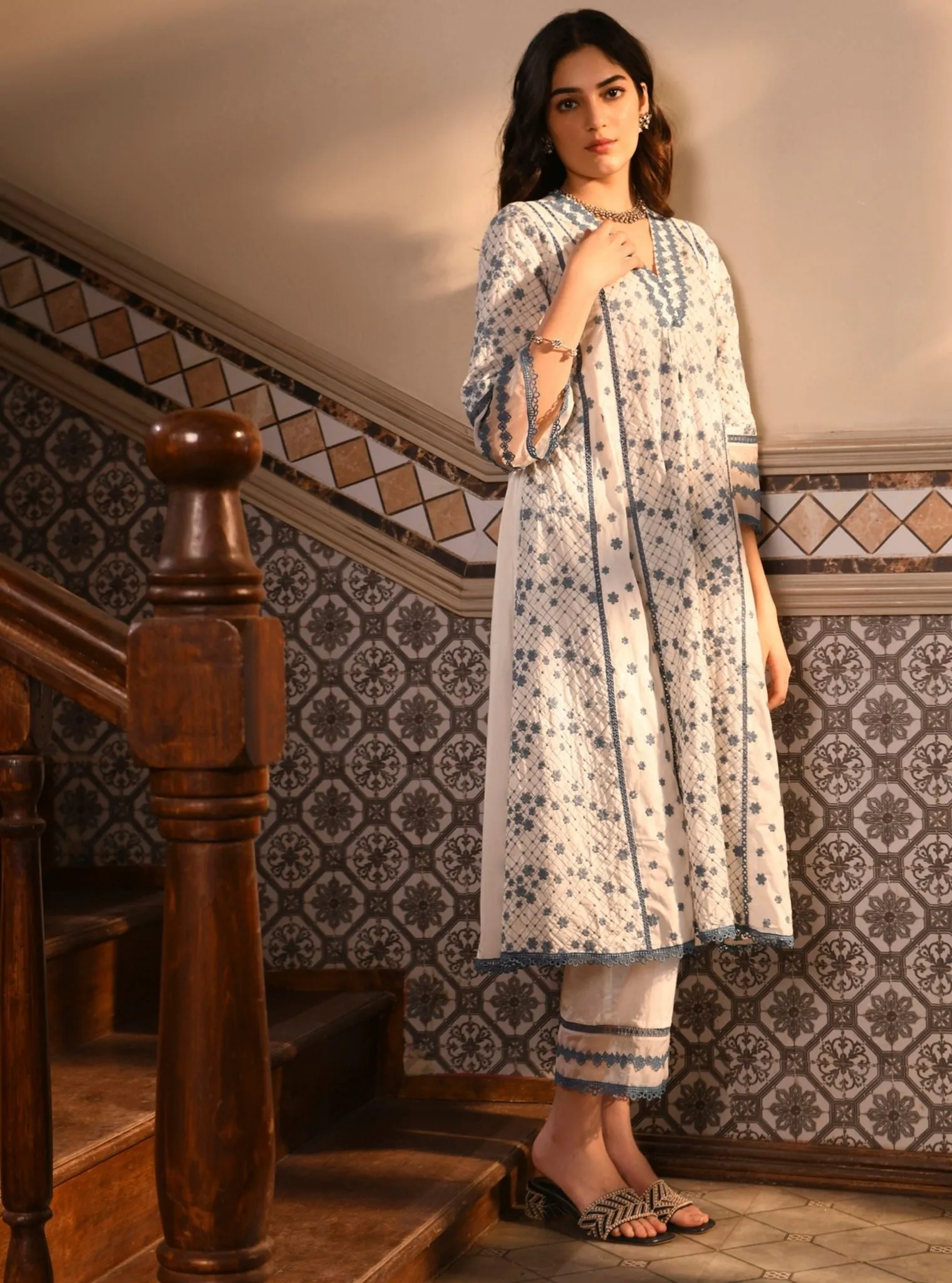 Mulmul Cotton Kishi White Kurta With Mulmul Cotton Kishi White Pant