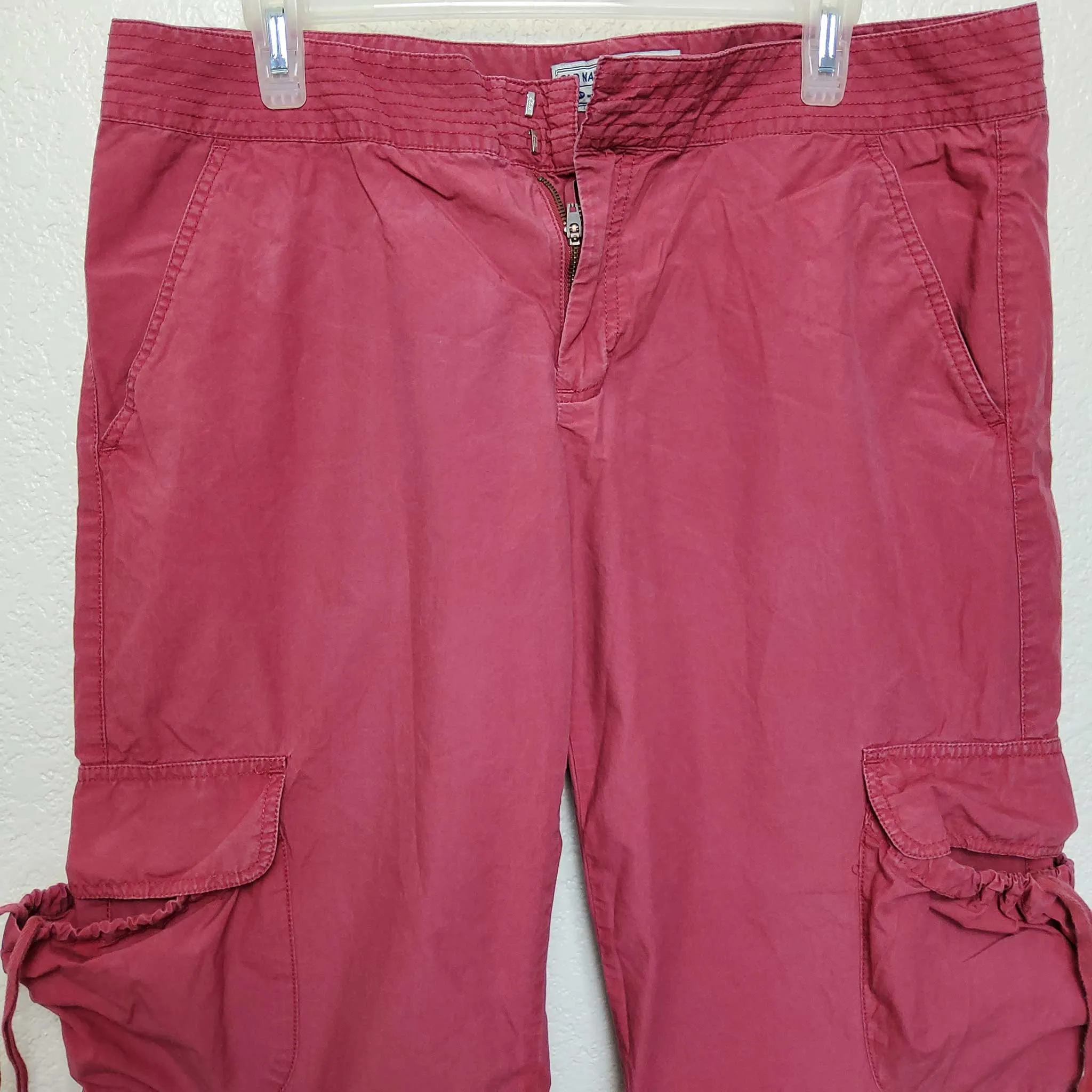 Old Navy Maroon Cargo Shorts, Women's Size 14