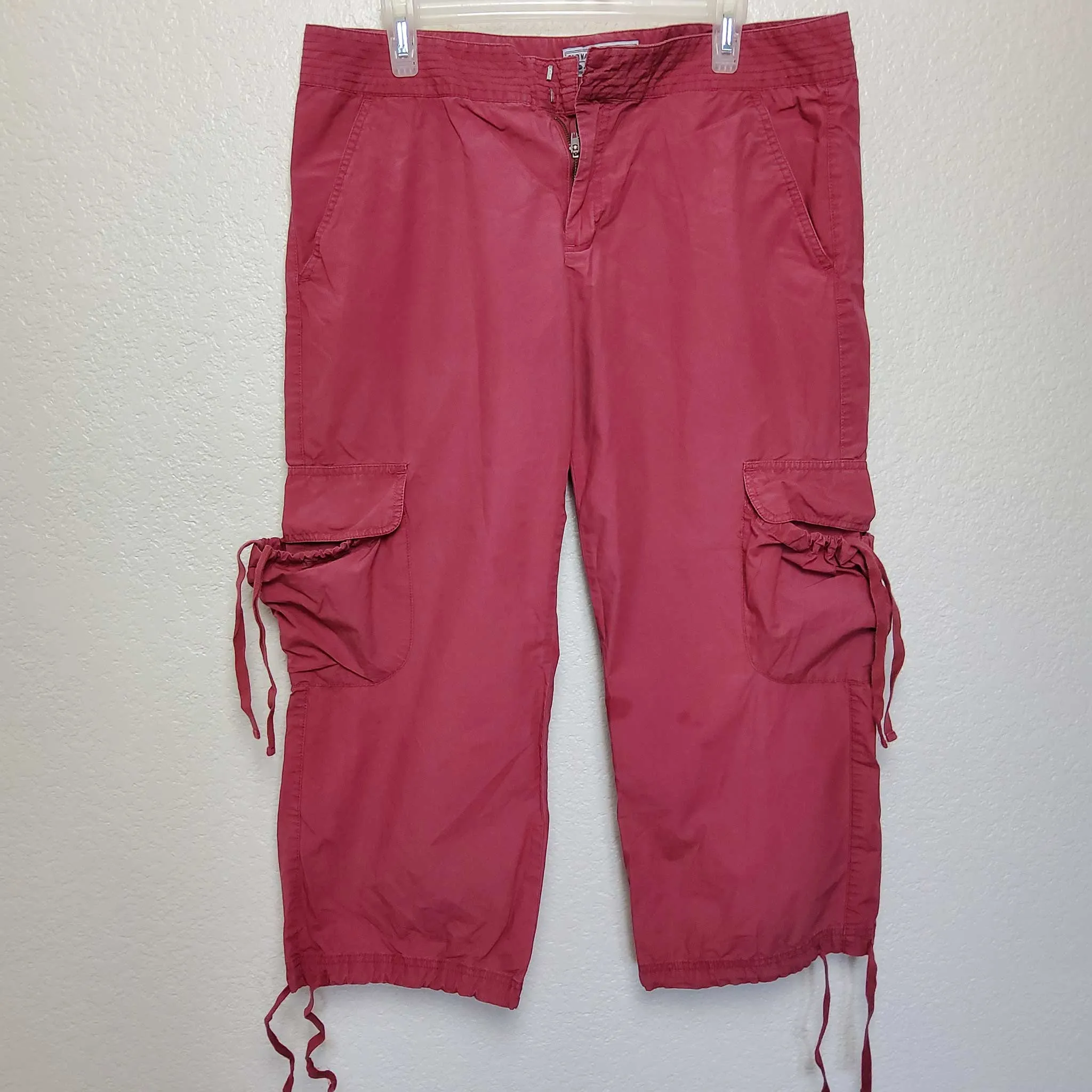 Old Navy Maroon Cargo Shorts, Women's Size 14