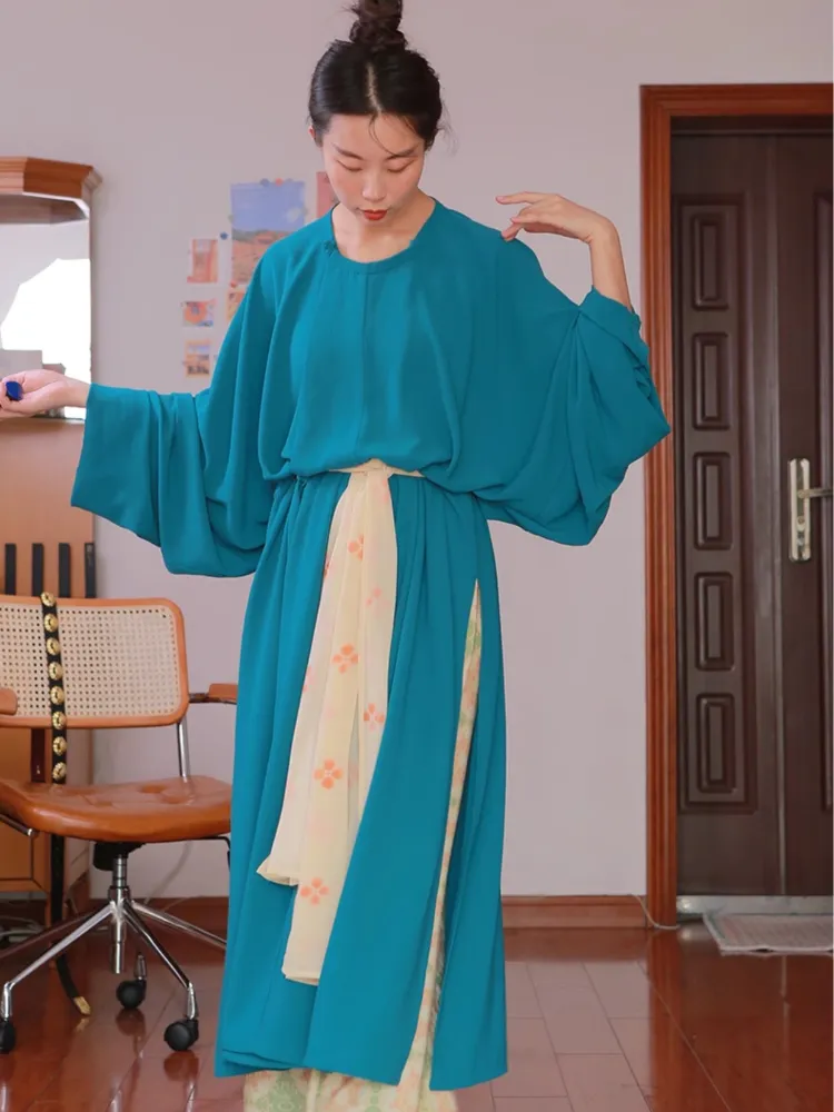 Poyang 鄱陽 Lake Poyang Tang Dynasty Unisex Yuanlingpao Round Collar Robe & Pants Set