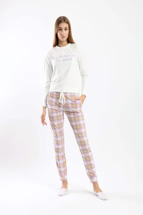 Pyjama Set with Checkered Pants