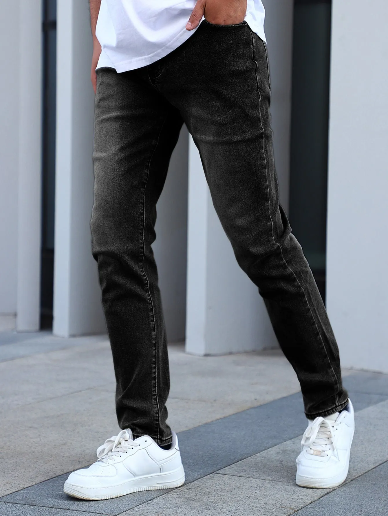 Skinny Meidum Fit Slant Pocket Jeans