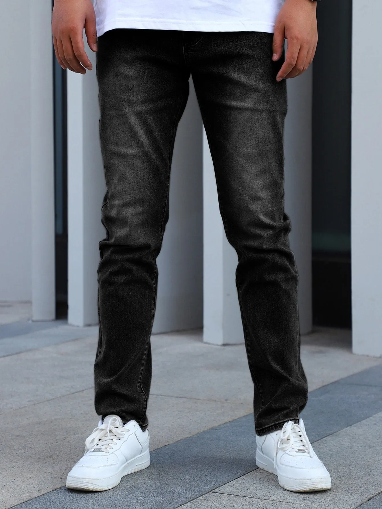 Skinny Meidum Fit Slant Pocket Jeans