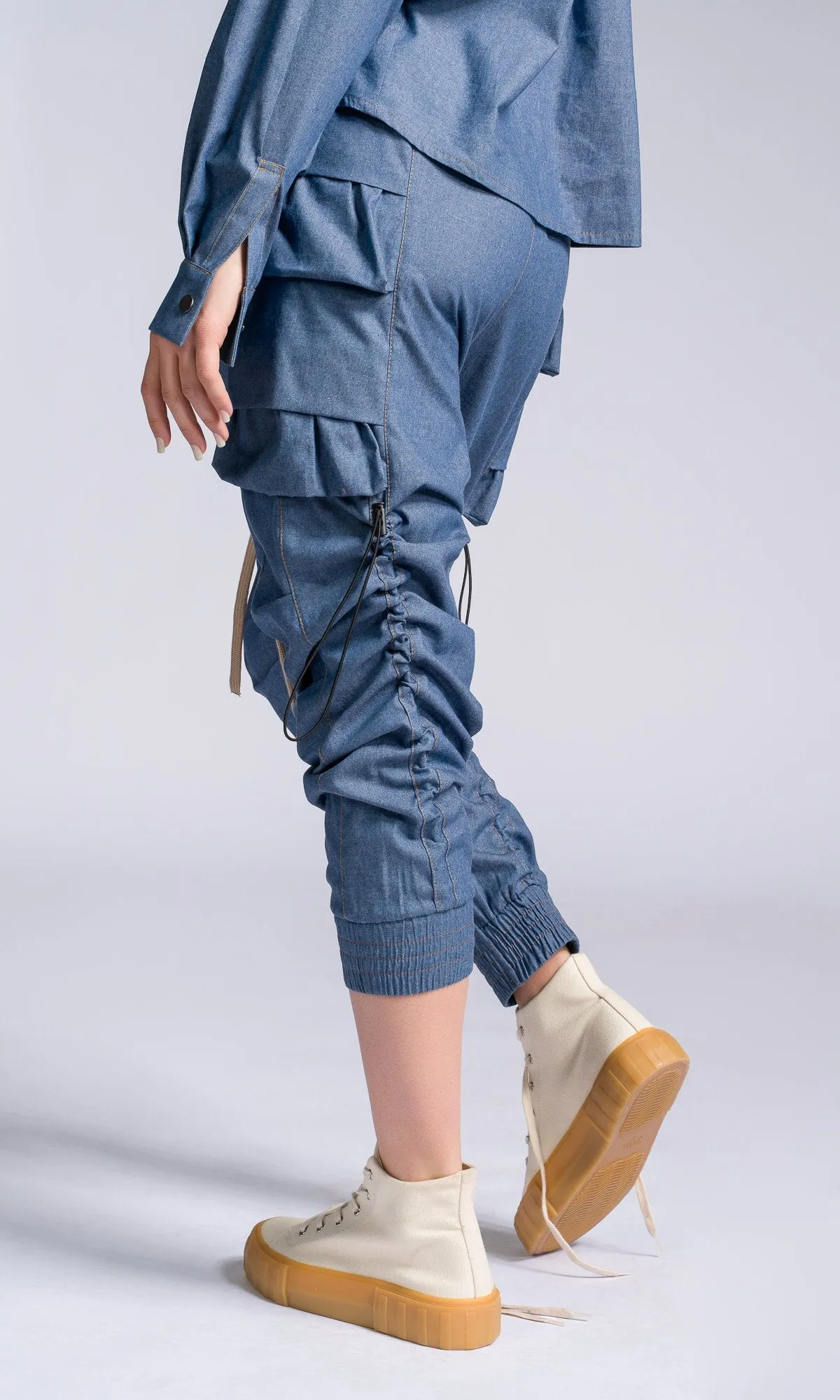 Two-piece Set of Chambray Pants and Shirt with Layered Cargo Pockets