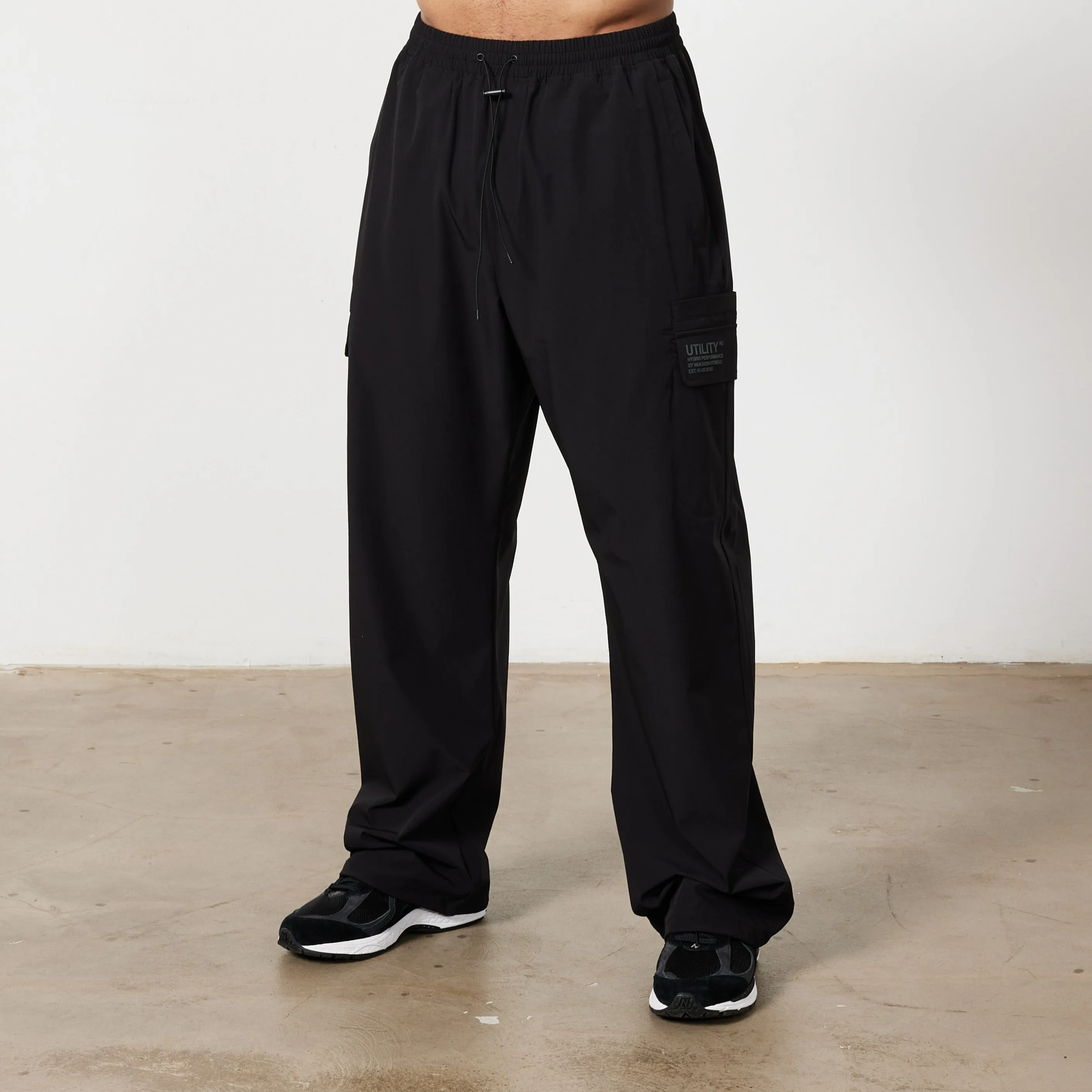 Vanquish Utility Black Wide Leg Cargo Pants