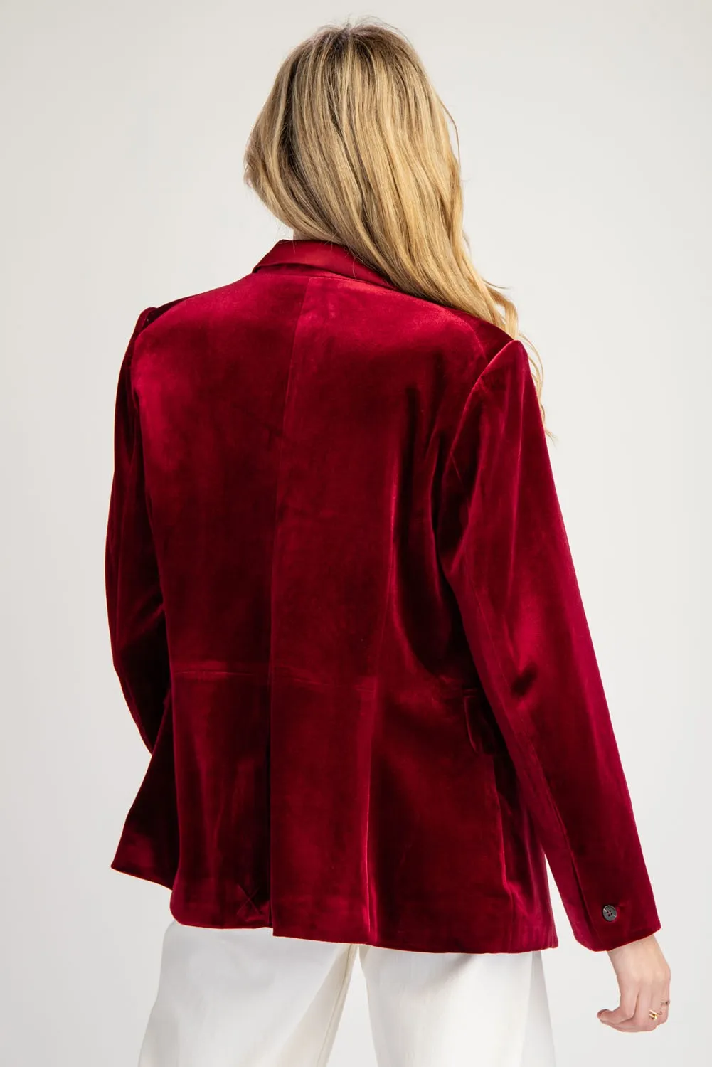 VELVET BLAZER