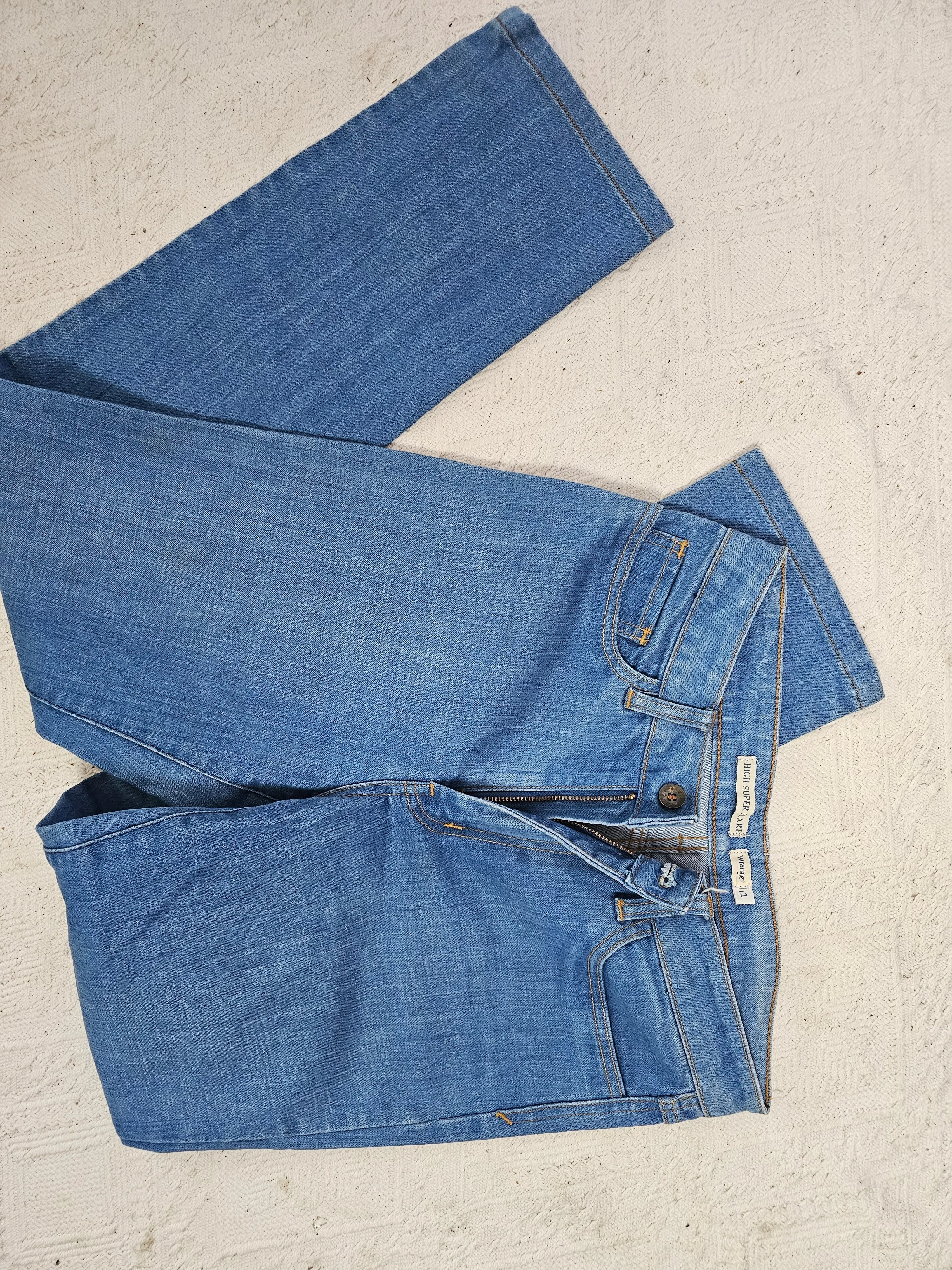 Vintage Wrangler jeans tag 12 (more like 10).