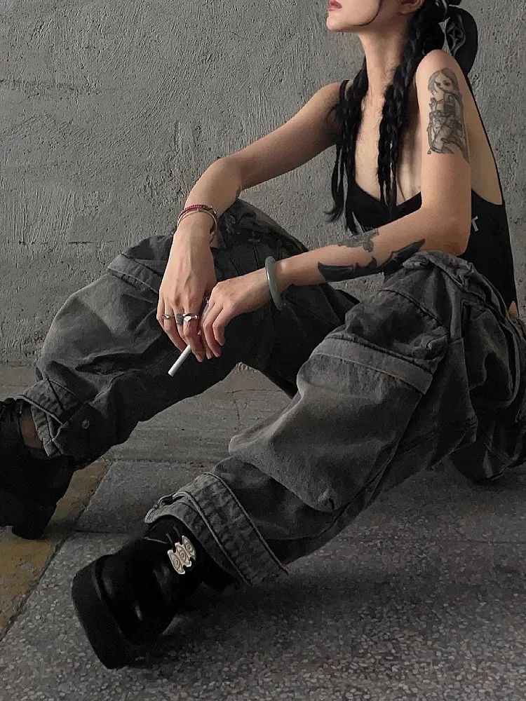 Y2K Multi-Pocket Cargo Pants for Women in High-Street Fashion